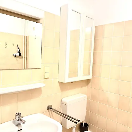 #business-messe-2-bedroomapartment&balcony Daire
