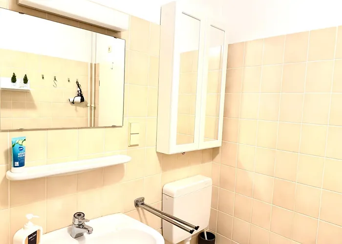 #business-messe-2-bedroomapartment&balcony Апартаменты